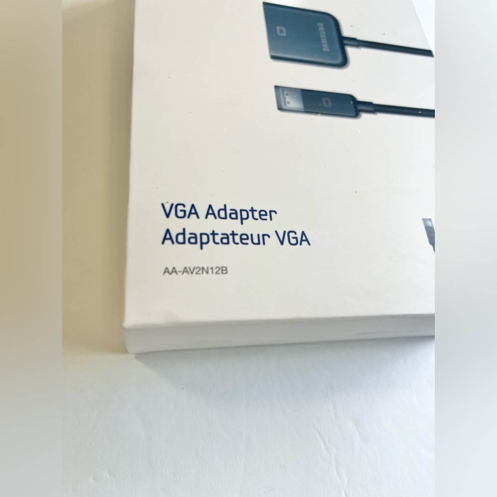 Samsung VGA Adapter - Picture 2 of 5